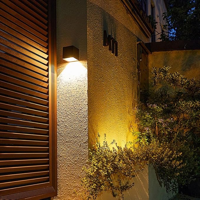 OCS - Luxe LED Solar Wandlamp