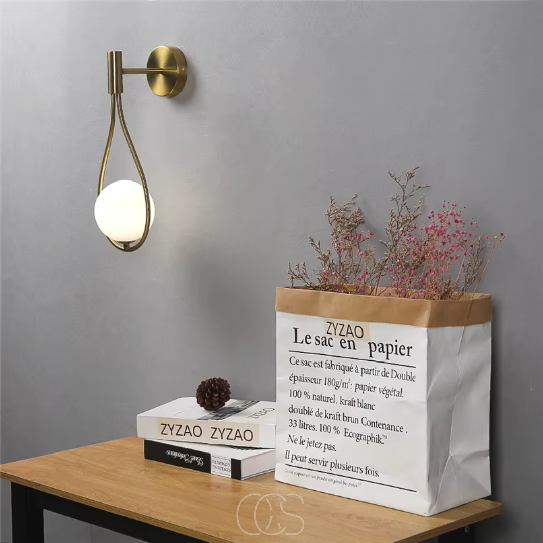 OCS - Stijlvolle Wandlamp met Glazen Bol – Goud & Zwart Design