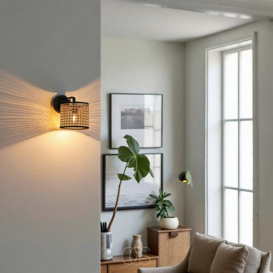 OCS - Cilindervormige wandlamp van natuurlijk rotan